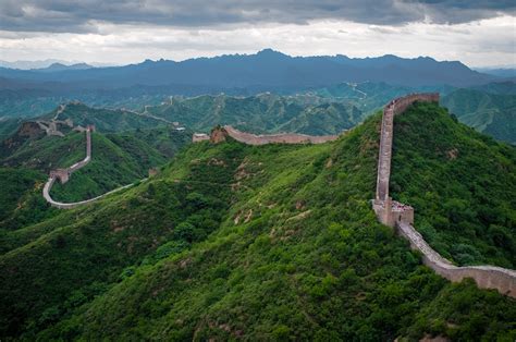 what are the characteristics of the great wall of china